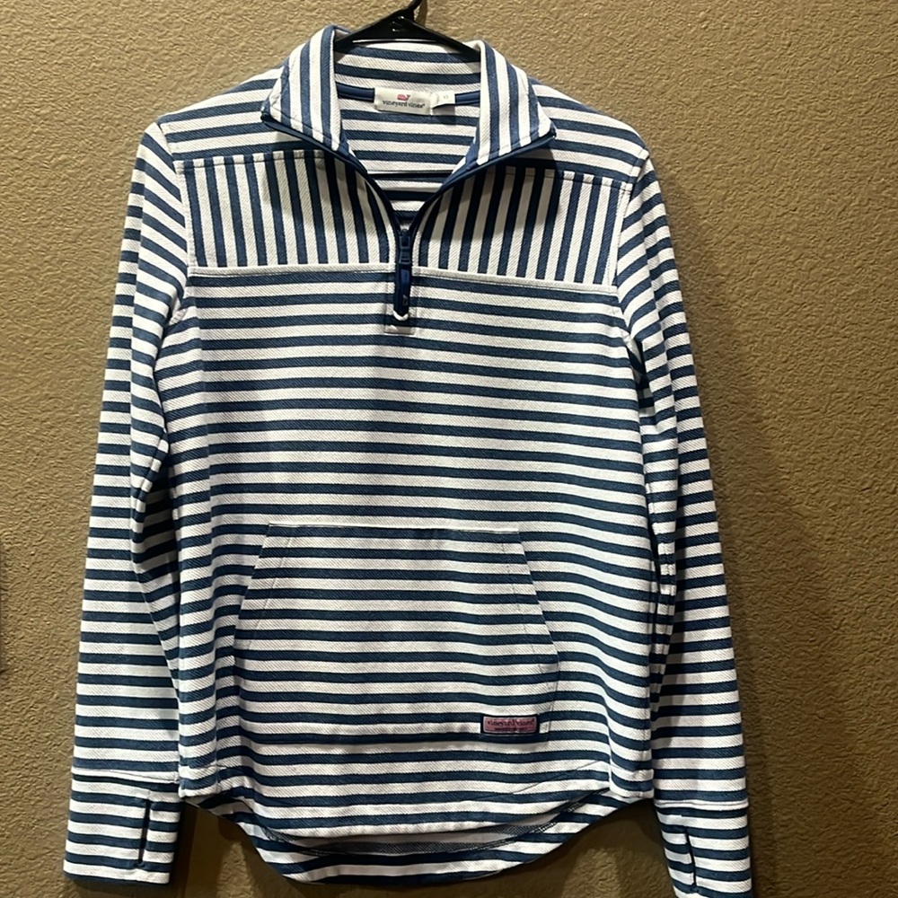 Women’s Vineyard Vines blue and whitete striped 3/4 zip pulloverr